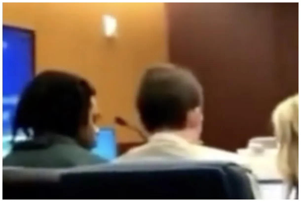 Video leaks of gunna taking his deal watch xxl