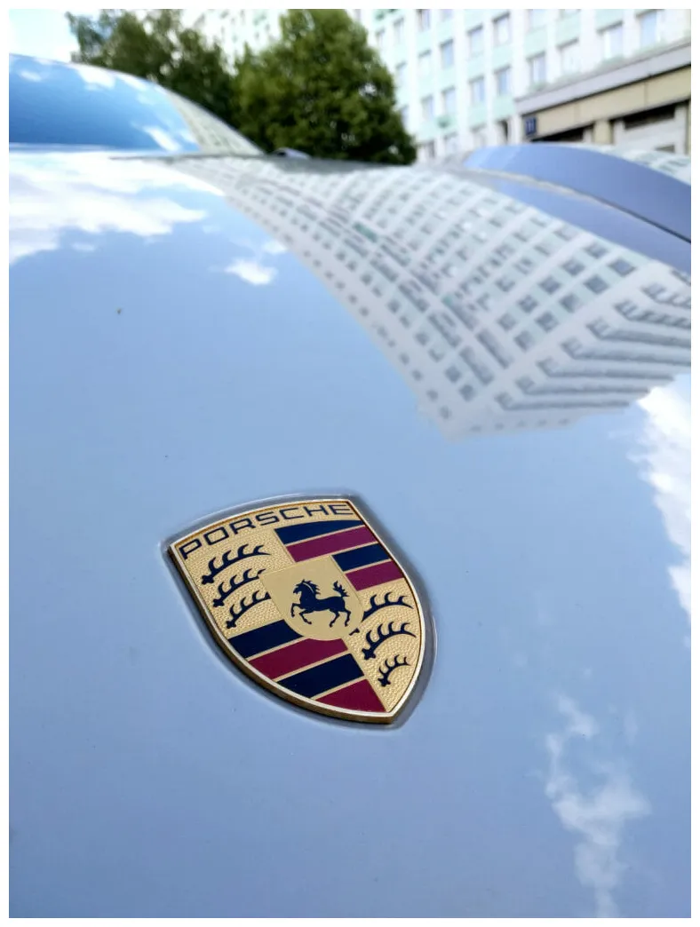 Porsche in Russland: jünger, weiblicher, SUViger - MDZ