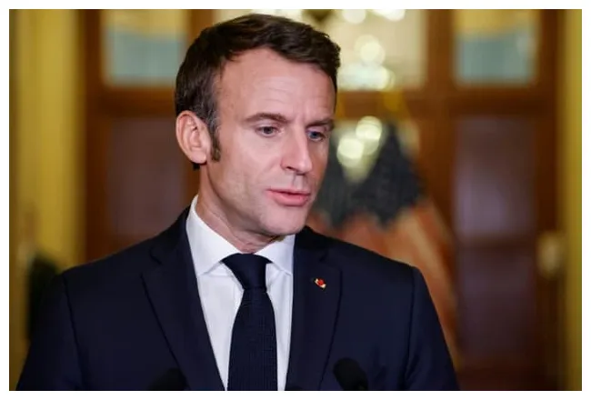 Emmanuel macron se rendra sur le porte-avions charles de gaulle lundi