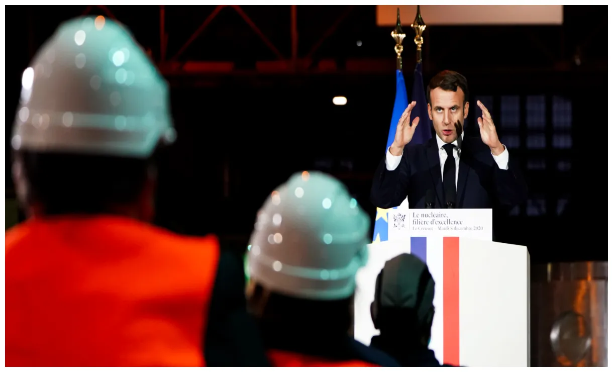 Le futur porte-avions français sera à propulsion nucléaire, annonce