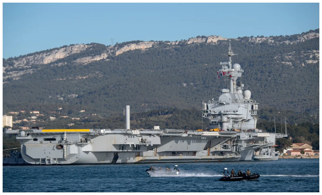 Le futur porte-avions français sera à propulsion nucléaire, annonce macron