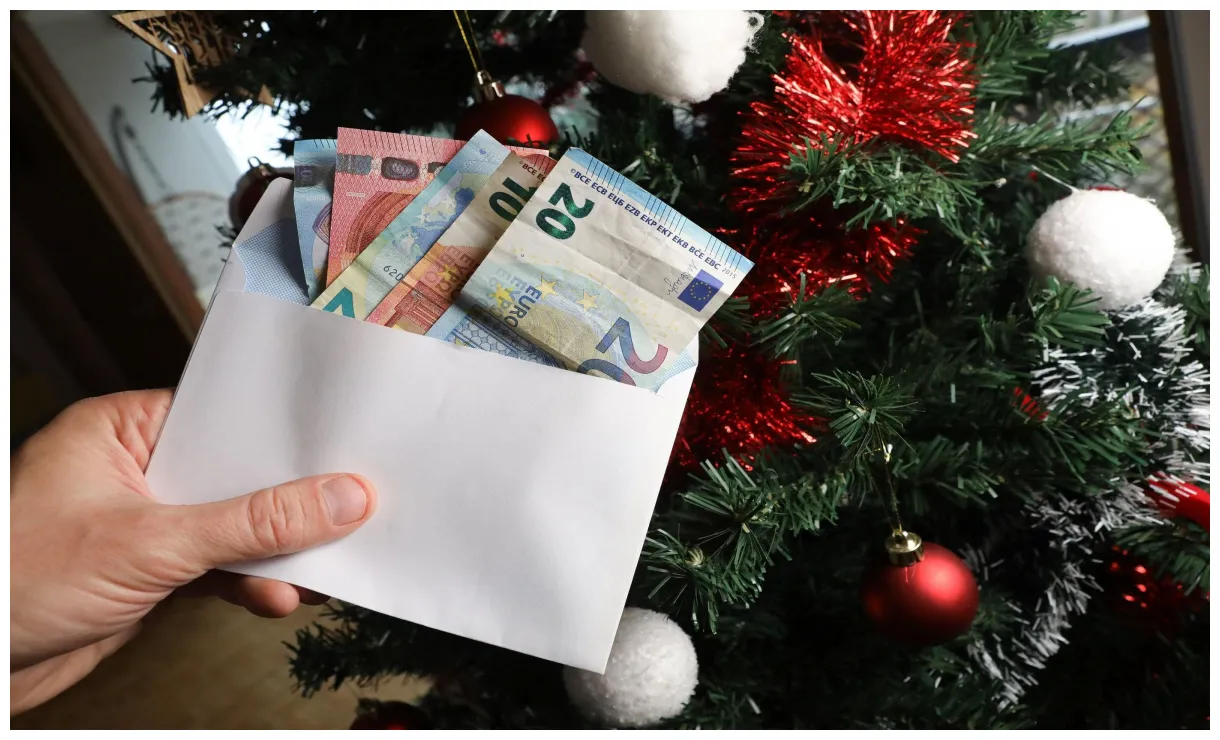 La prime de noël 2025 conditions, montants et démarches expliqués