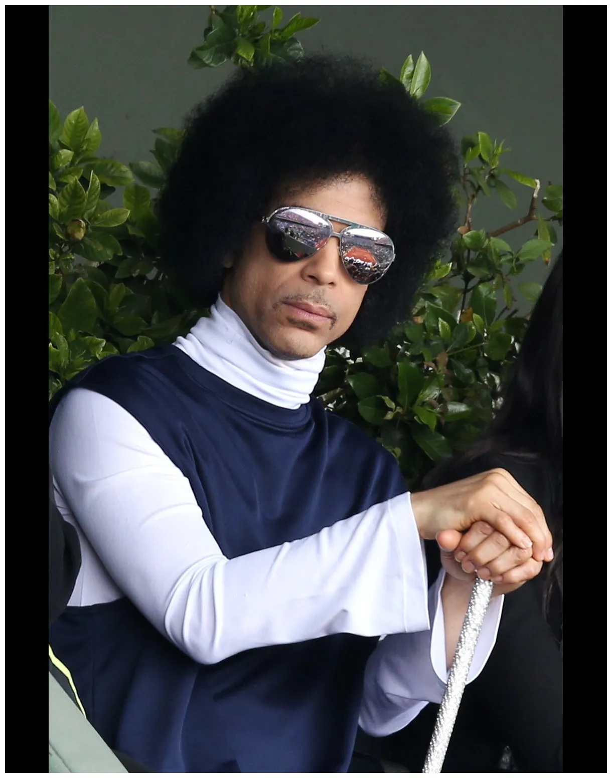 Le chanteur assiste au match entre rafael nadal et dusan