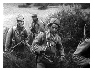 صور عن الثورة الجزائرية بعض صور المجاهدين الأبطال في استعداداتهم اليومية