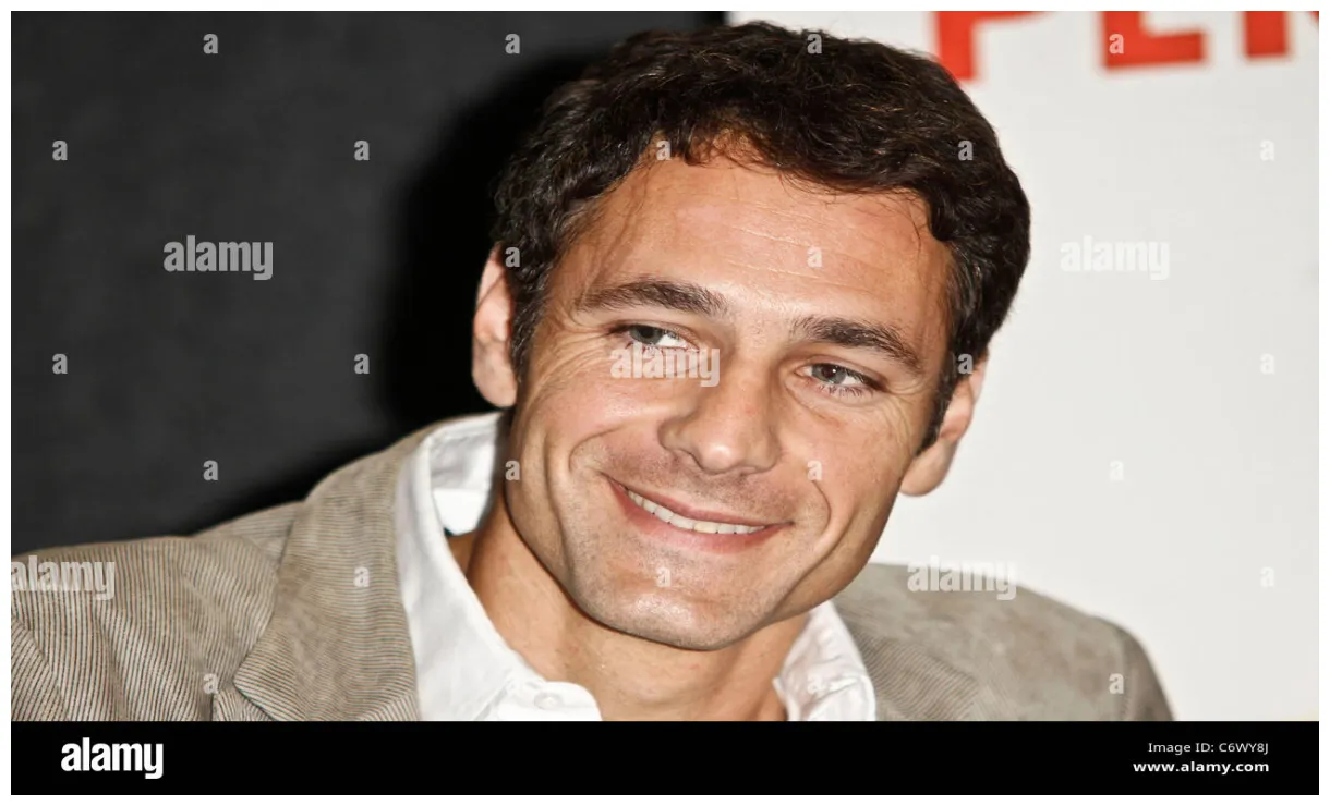 Attends the call for the film 'perdona si te llamo amor