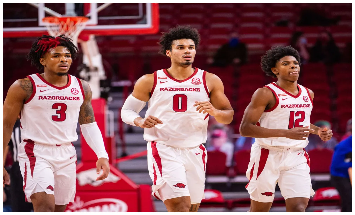 Highlights defeats uca arkansas razorbacks