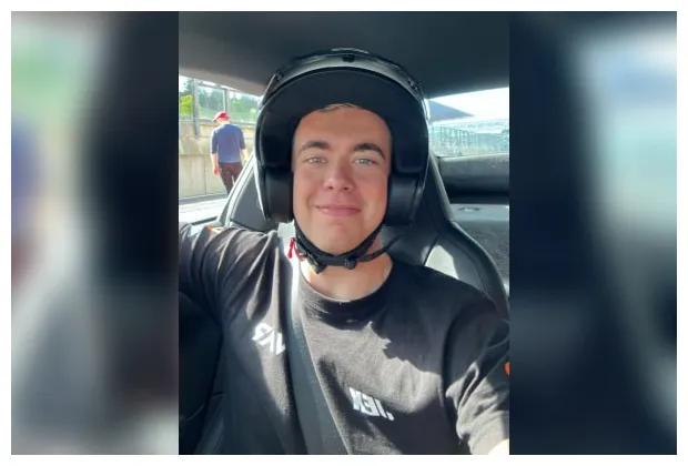 Biography road to formula race broadbiography