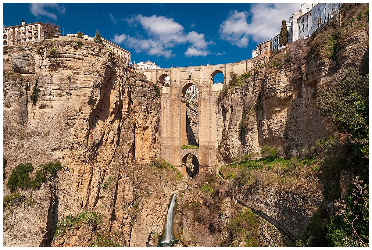 Ronda, orașul agățat de stânci 1001 călătorii
