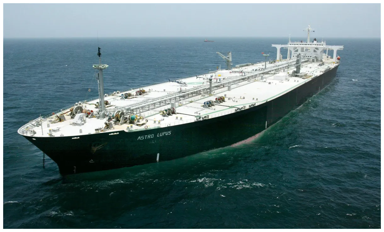 Russische \"schaduwvloot\" blijft westerse sancties omzeilen