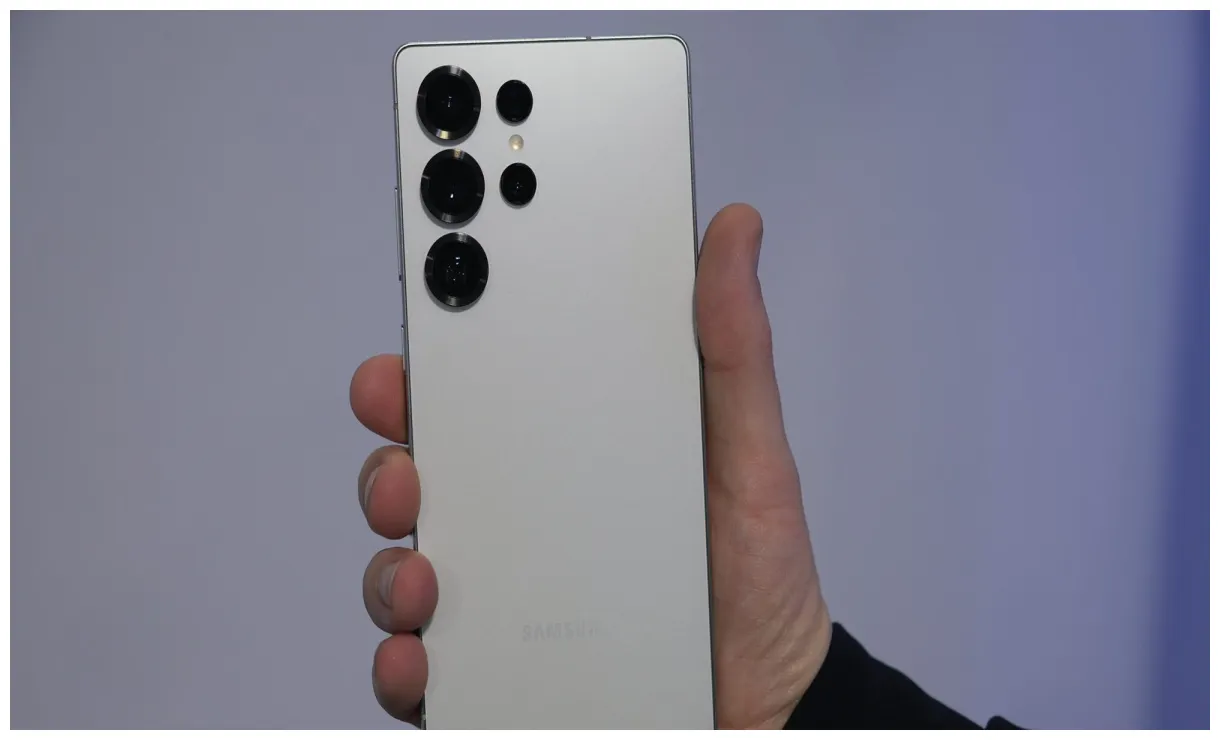 Galaxy shines at gaming event tip3x