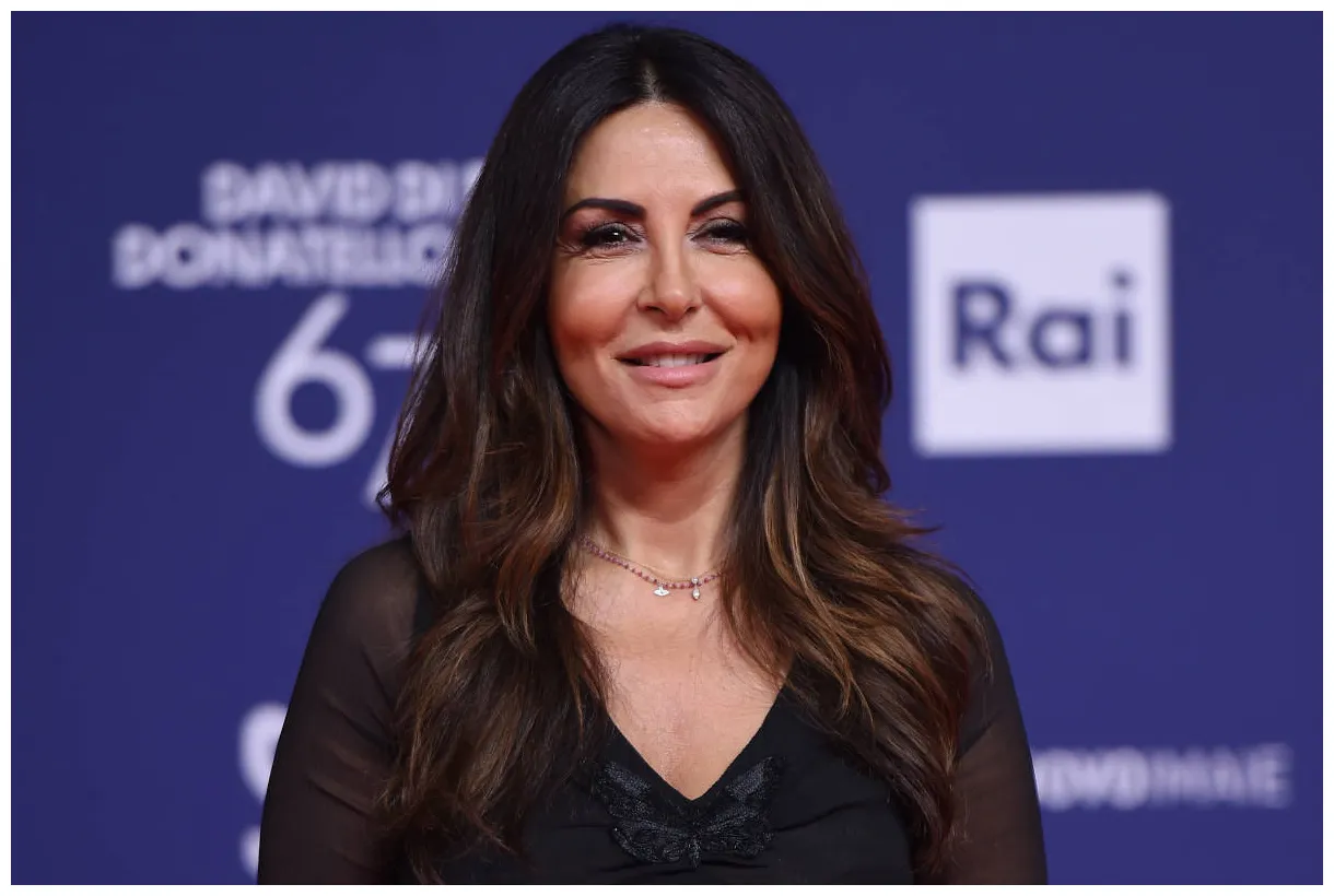 "bacio tra uomini censurato dalla rai? come stanno le