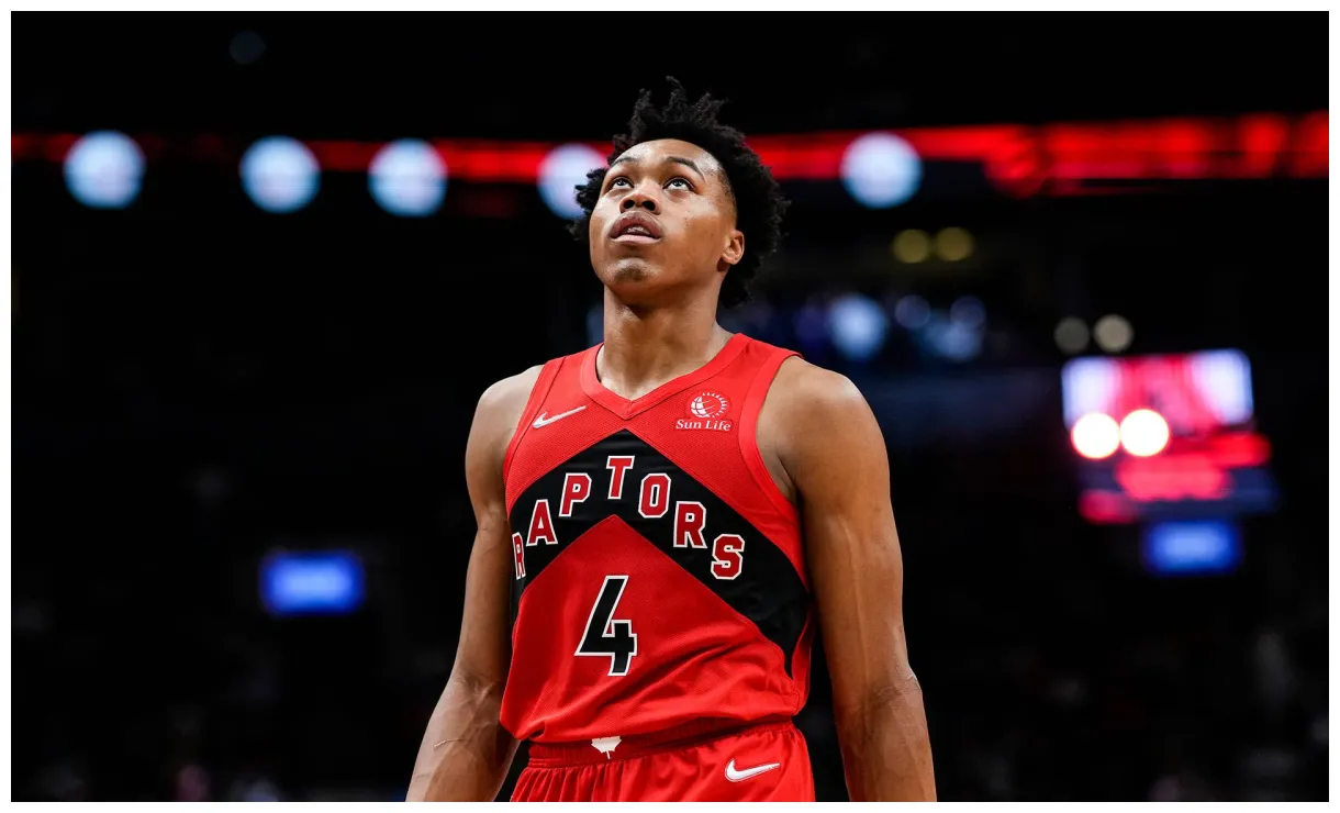 Stats, salary, net worth, age, height, girlfriend