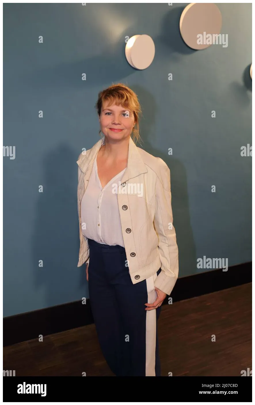 Annette frier bei der premiere der one tv-serie 'klassentreffen die