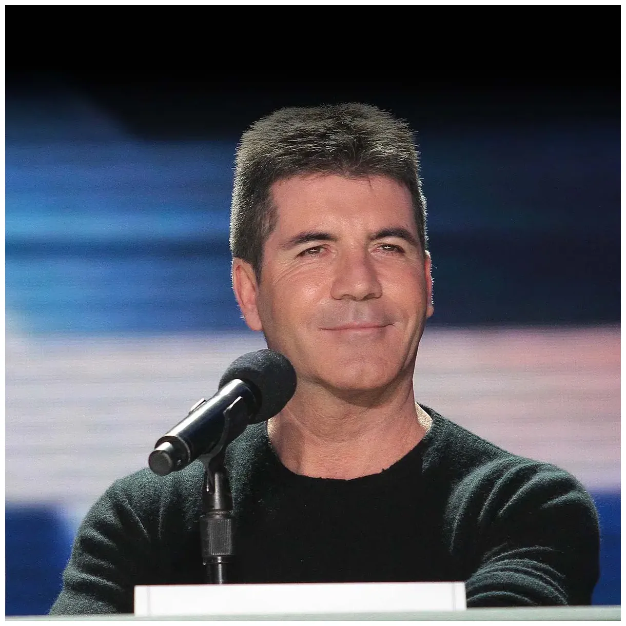 Age, bio, birt ay, family, net worth national today