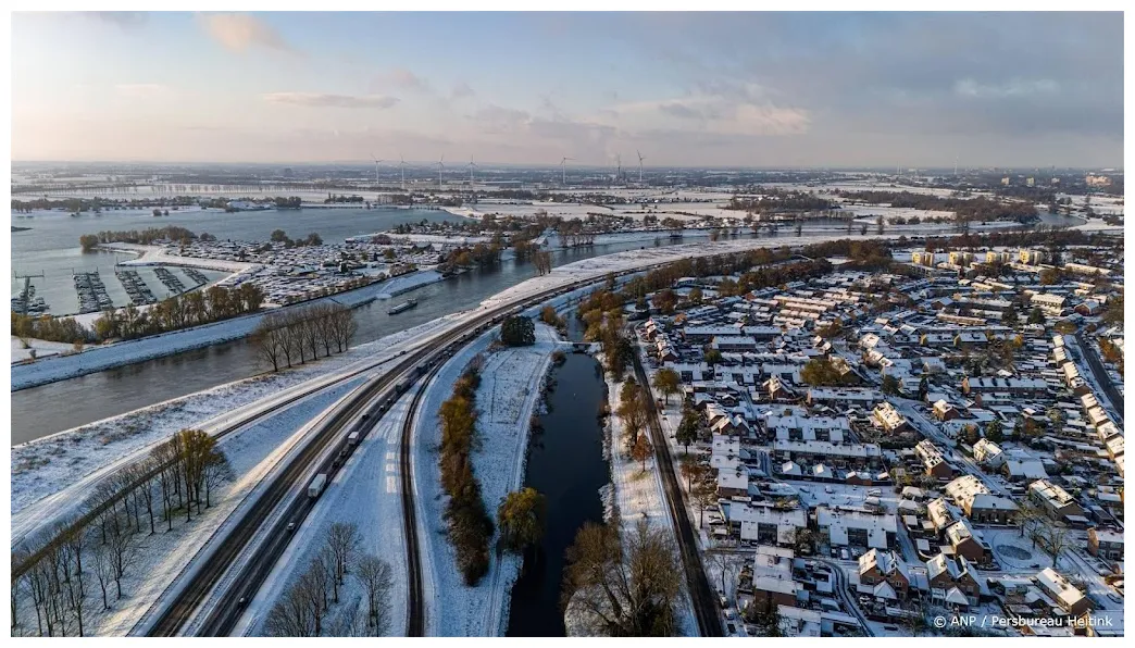 Sneeuw in heel nederland verwacht op zondagochtend