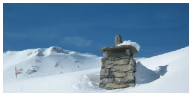 Sneeuwval en sneeuwstorm in europa bergwijzer