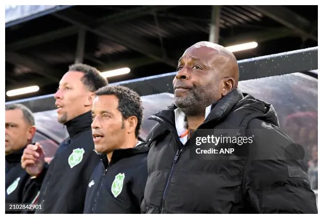 95 coach s, high-res pictures, and s