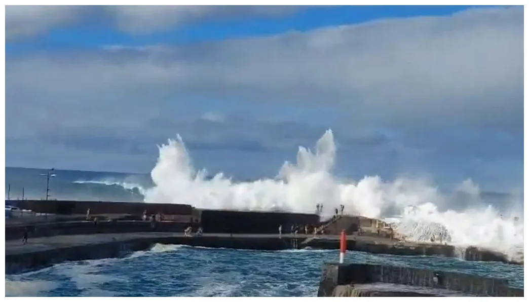 Drie doden en vijftien gewonden door hoge golven op Tenerife