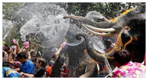 Songkran: Usanze uniche del Capodanno tradizionale dei thailandesi