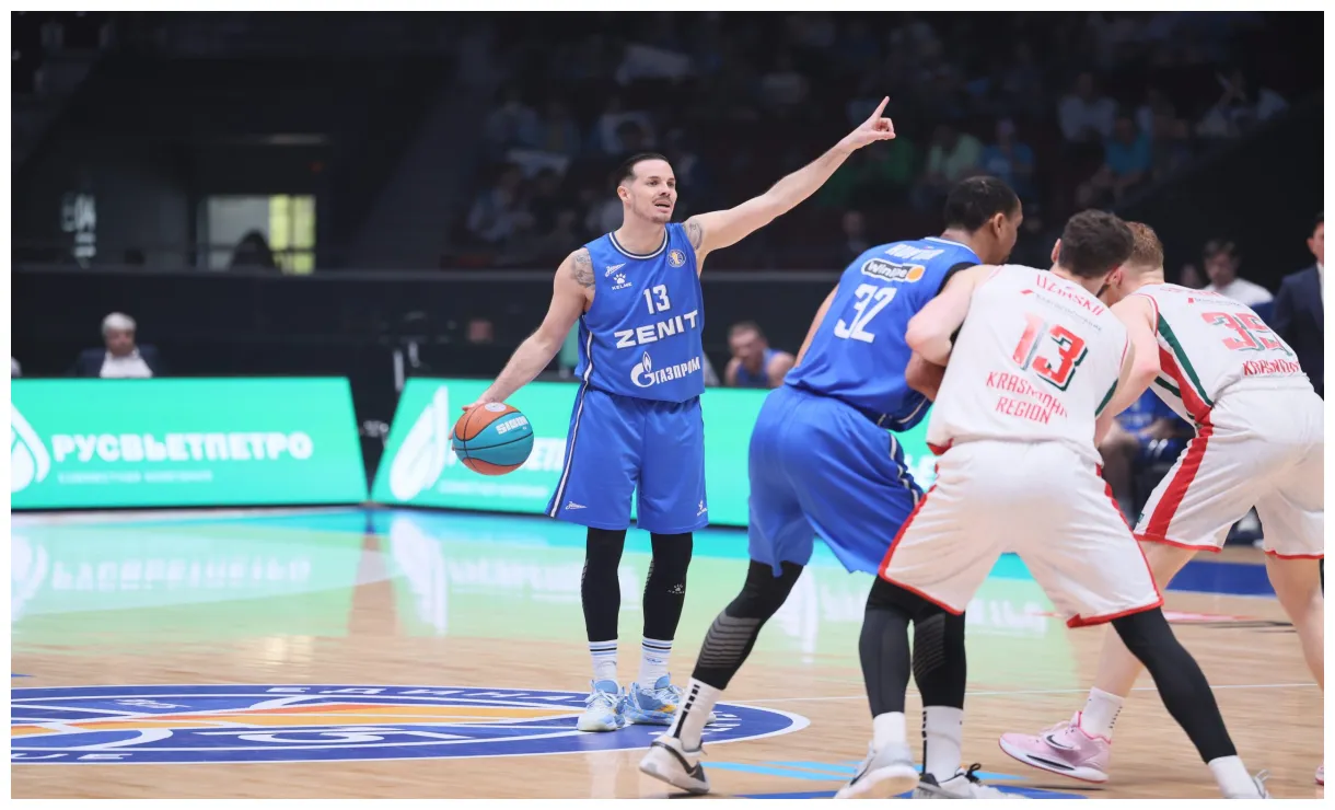 Part en chine tribune 47