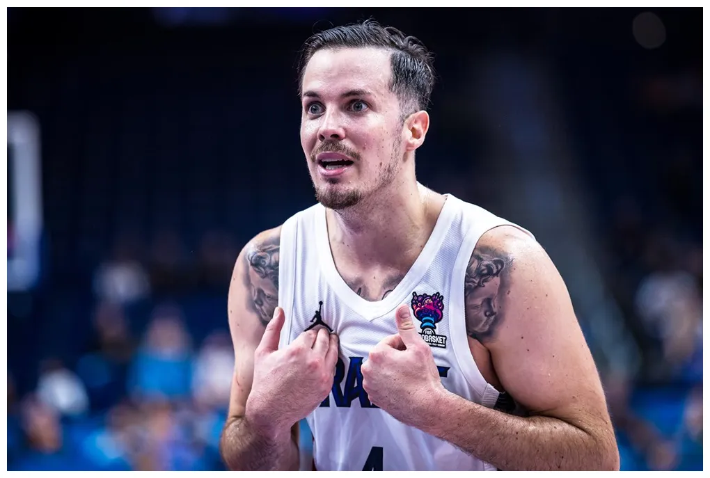 Bientôt de retour en europe tribune 47