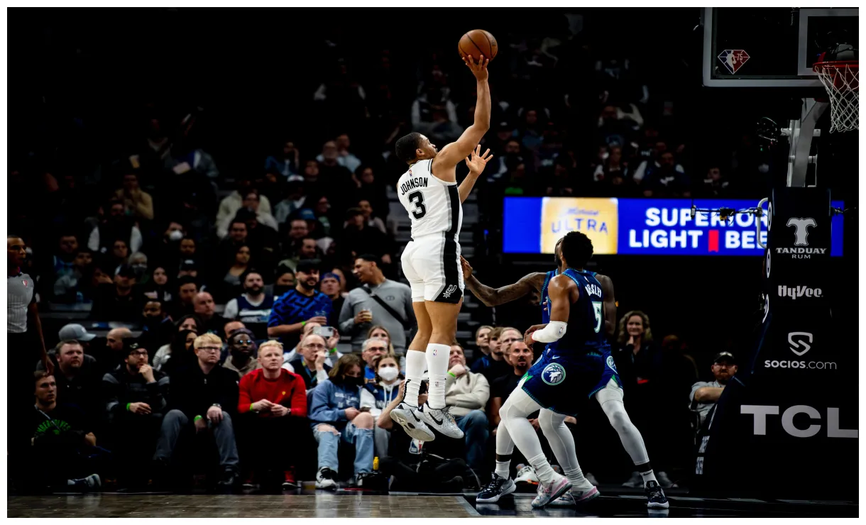 S spurs vs timberwolves 4/7 gallery