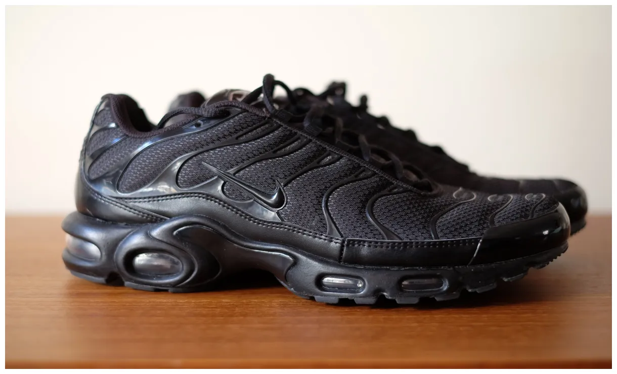 Nike air max all black steep store