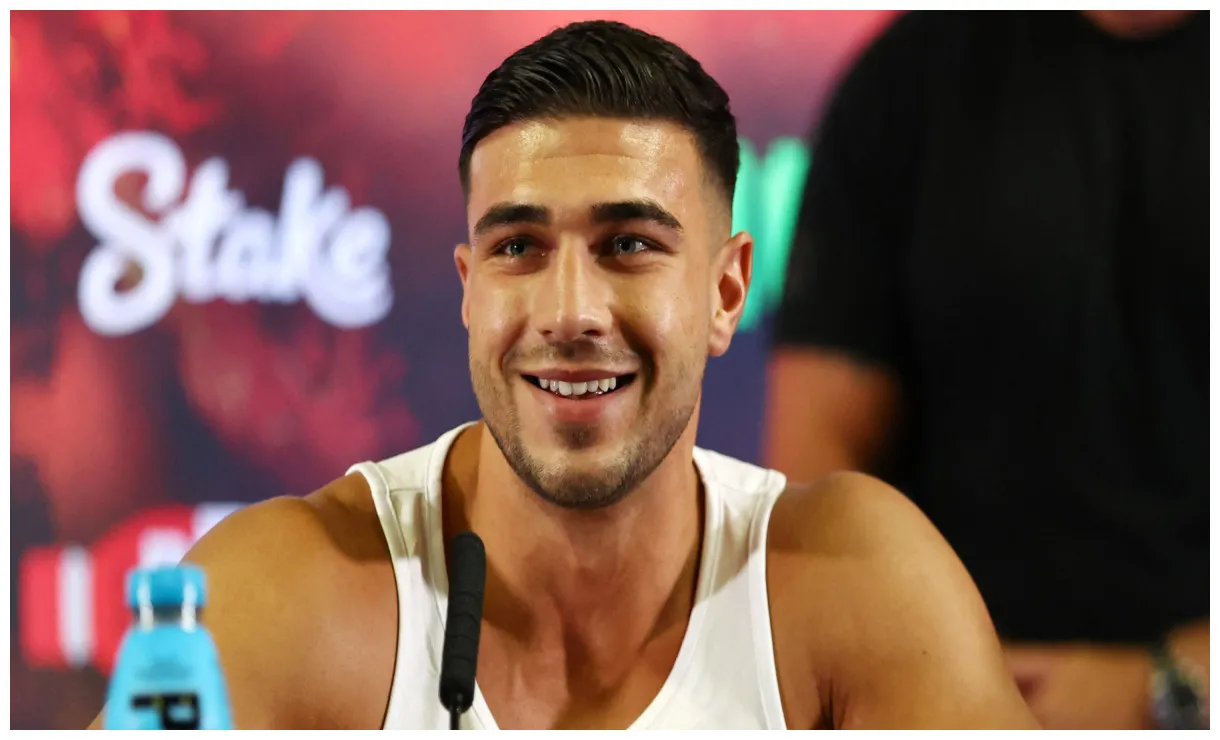 Why has pulled out of darren till fight