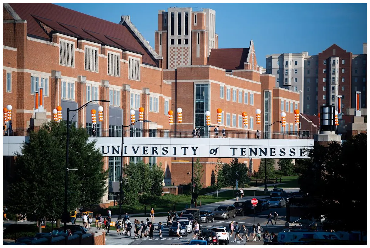 At knoxville projects breaking enrollment