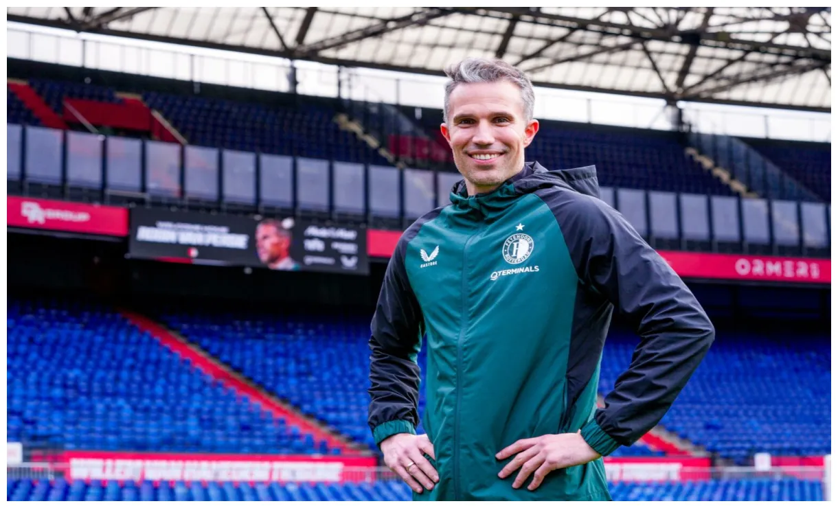 'van persie voert drastische feyenoord-verandering door' soccernews.nl