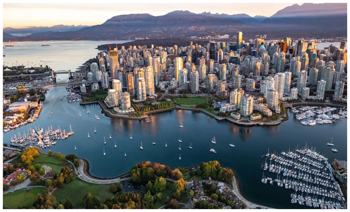 Chinese Triads launder billions through Vancouver, buying luxury real