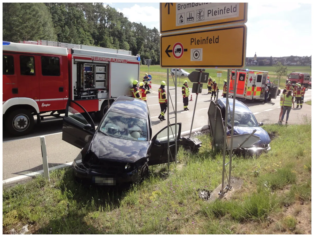 Verkehrsunfall mit zwei PKW (04.07.2020 | 16:32 Uhr) - FF Pleinfeld