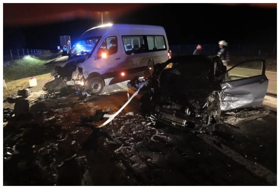 Verkehrsunfall (12.12.2017 | 18:25 Uhr) - FF Pleinfeld - Einsätze