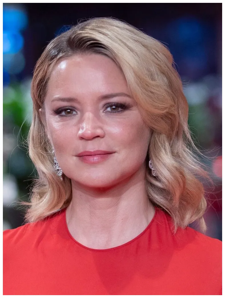 Virginie Efira - Biography, Height & Life Story | Super Stars Bio