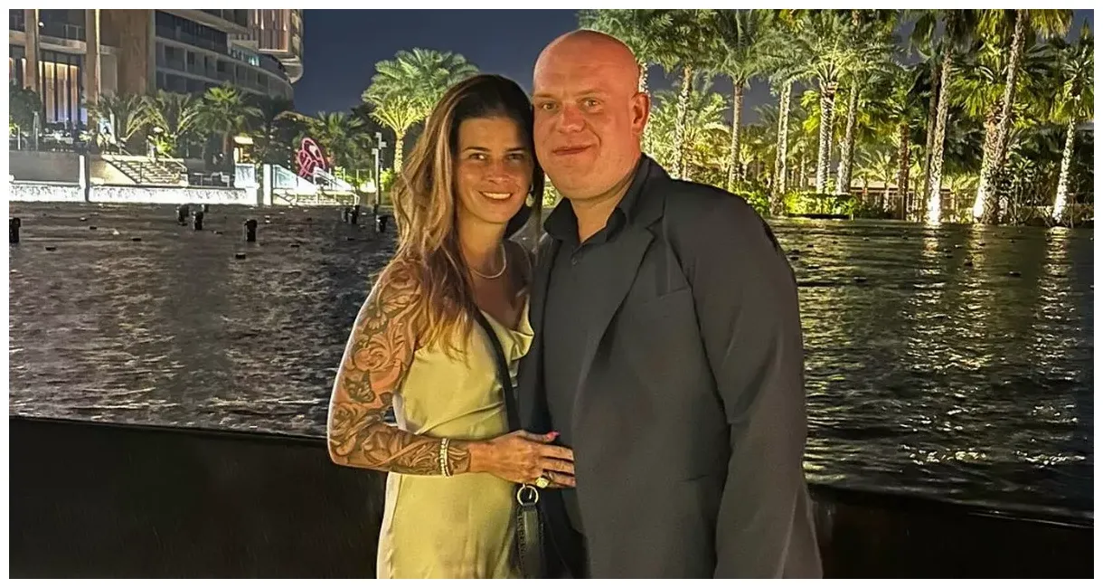 Michael van gerwen and wife split up after darts star 'gave up' on