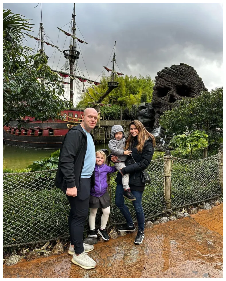 Dit is de bloedhete vrouw van michael van gerwen