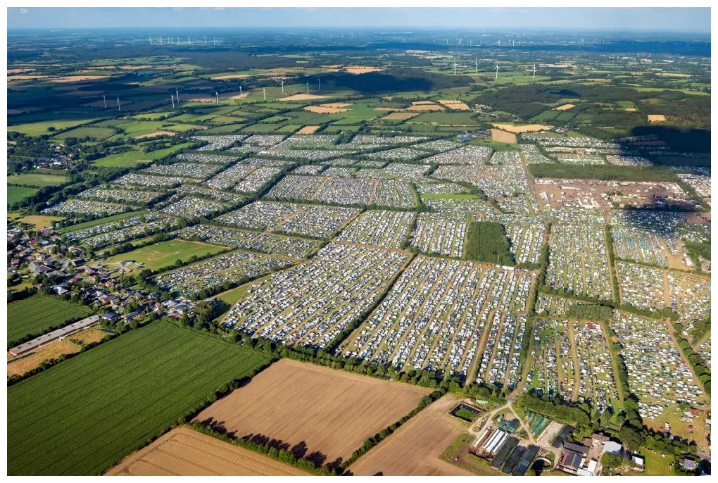 Luftbild gelände des musik- festival in im