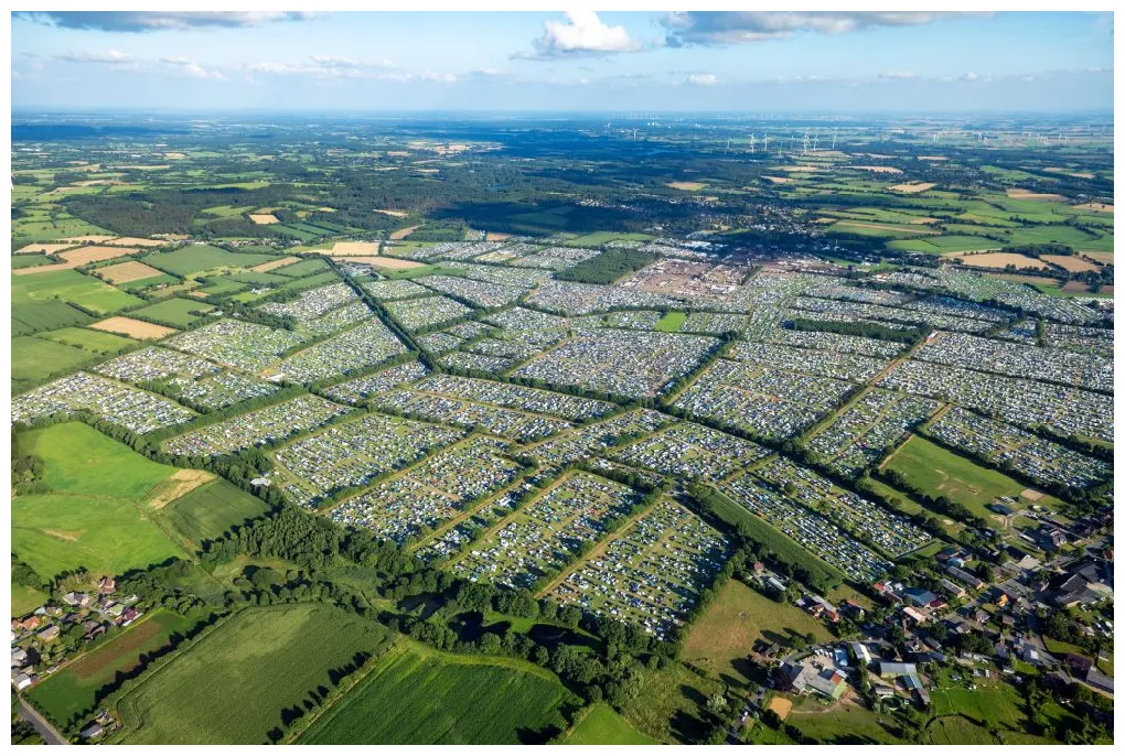 Luftaufnahme gelände des musik- festival in im