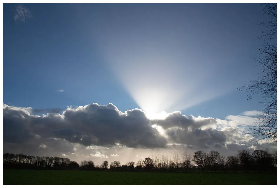 Weerbeeld op 29 december schrijven met licht
