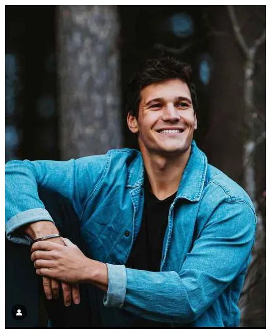 Vermögen, eltern, alter, ehefrau, kinder, größe…