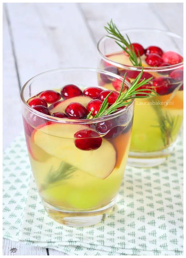 Witte Kerst sangria - Laura's Bakery