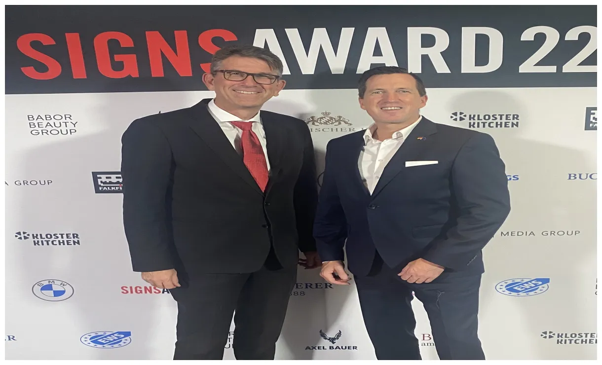 SIGNS AWARD22 Dr. Wolfram WEIMER & MARCO SCHERBAUM - MARCO SCHERBAUM