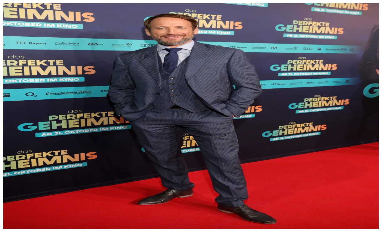 Net worth wiki, age, weight and height