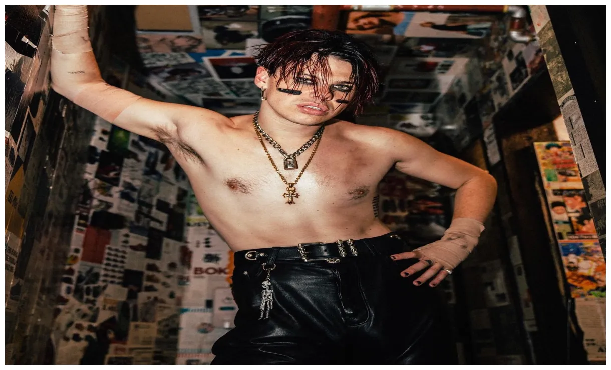 What did to this oasis classic has fans in awe as ‘don’t look