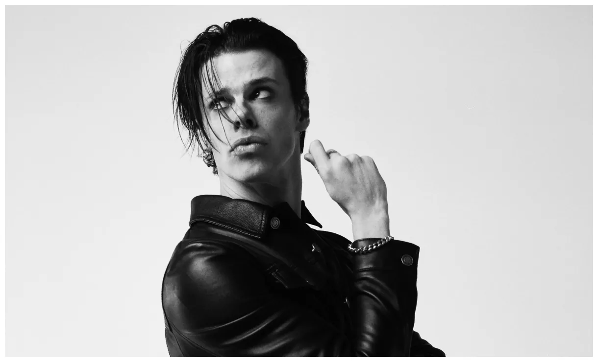 Announces new album 'idols'